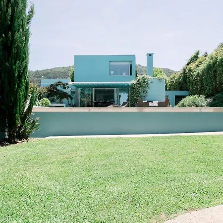 Pedras De Moledo Sleeps 10 With Pool And Wifi